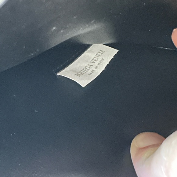 Bottega Veneta Medium Cassette Flat Pouch, Black! - Picture 10 of 13